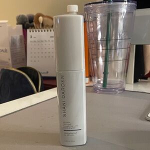 Shani Darden White Facial Primer Bottle
